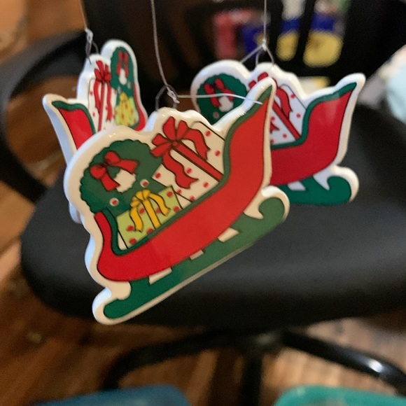 Vintage RUSS Miniature Holiday Wind Chime, tre ornament, 3 Sleighs, * - Picture 4 of 5